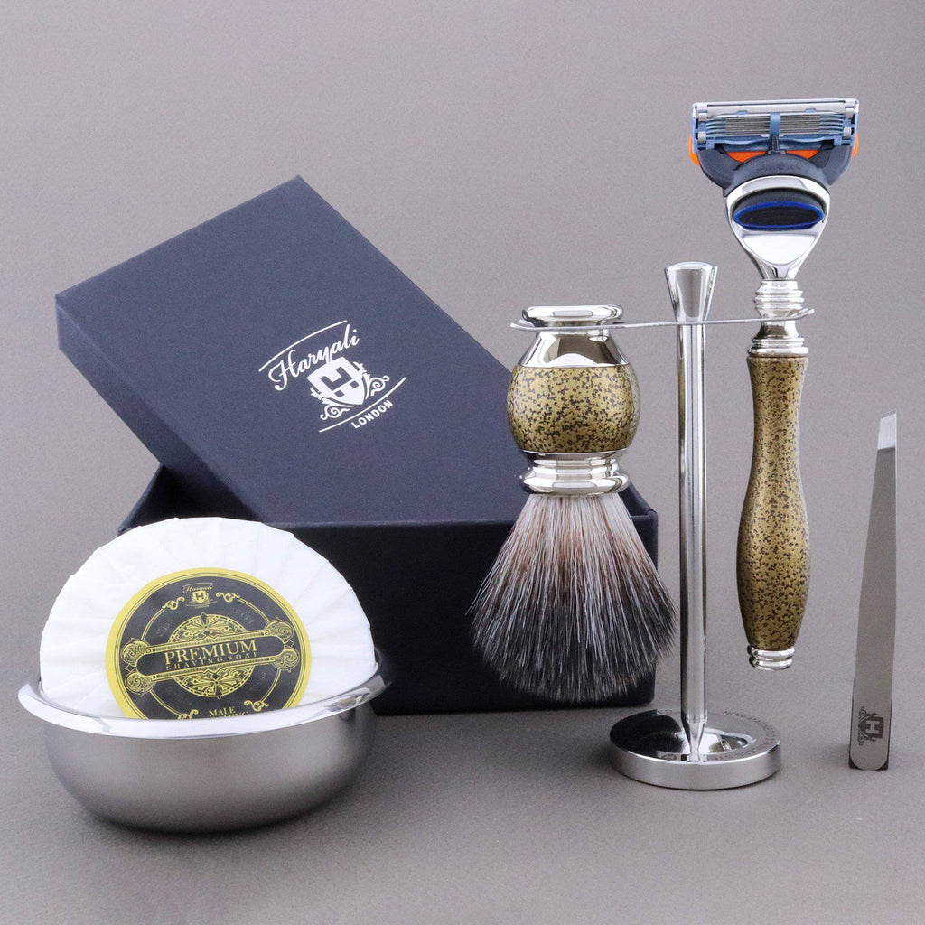 Haryali's Vase Range Shaving Kit - HARYALI LONDON