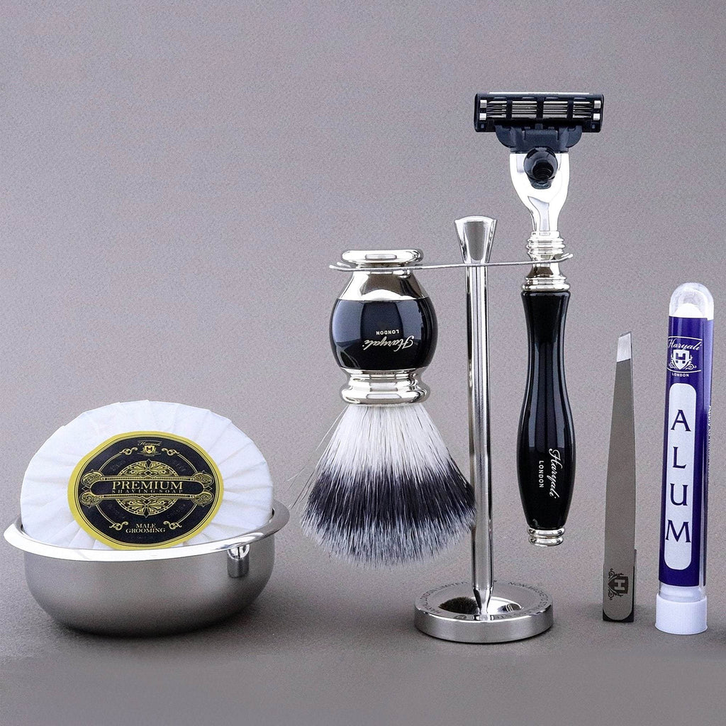 Haryali's Vase Range Shaving Kit